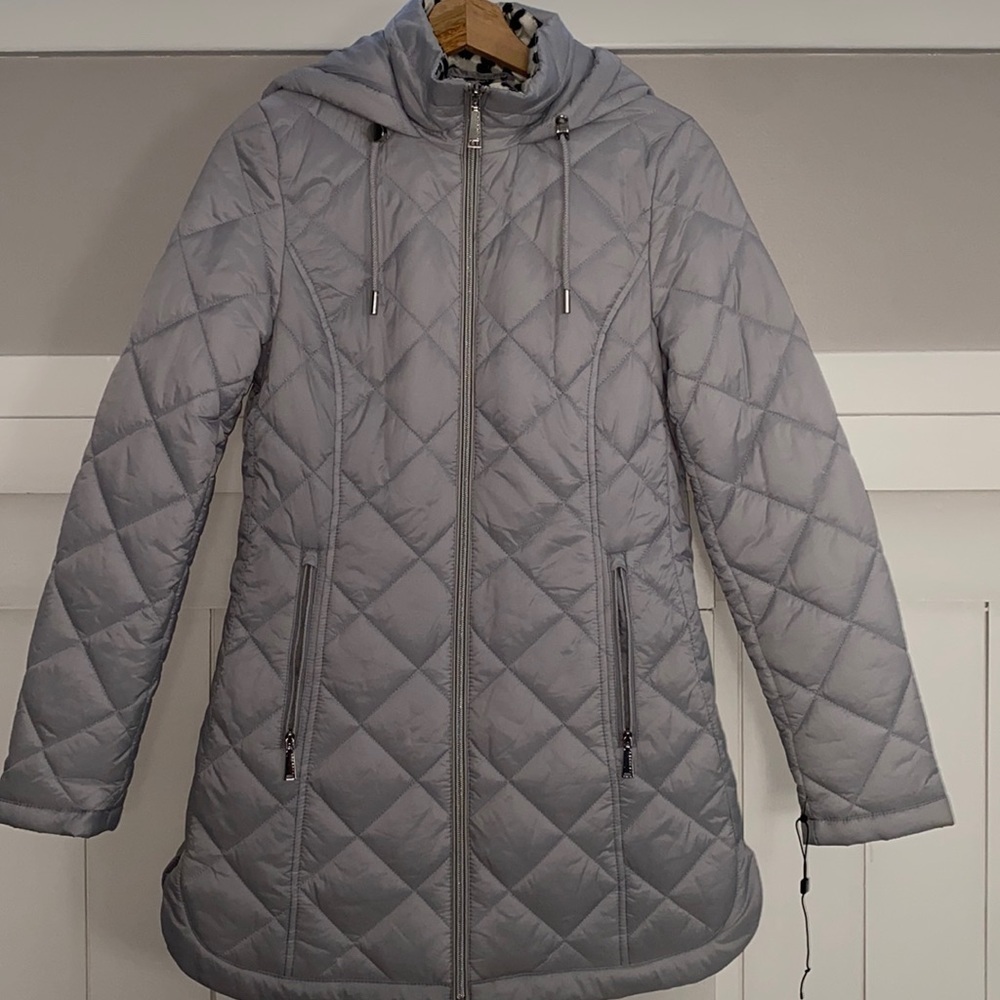 NWOT Laundry By Shelli Segal silver coat size XS